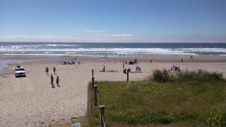 Lincoln City 35th St. - Dangerous Vehicle Access on beach Video 1