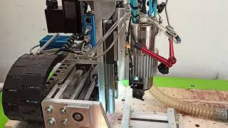 Umlenkung Der Z-Achse Und Gaszugfeder In Aktion.