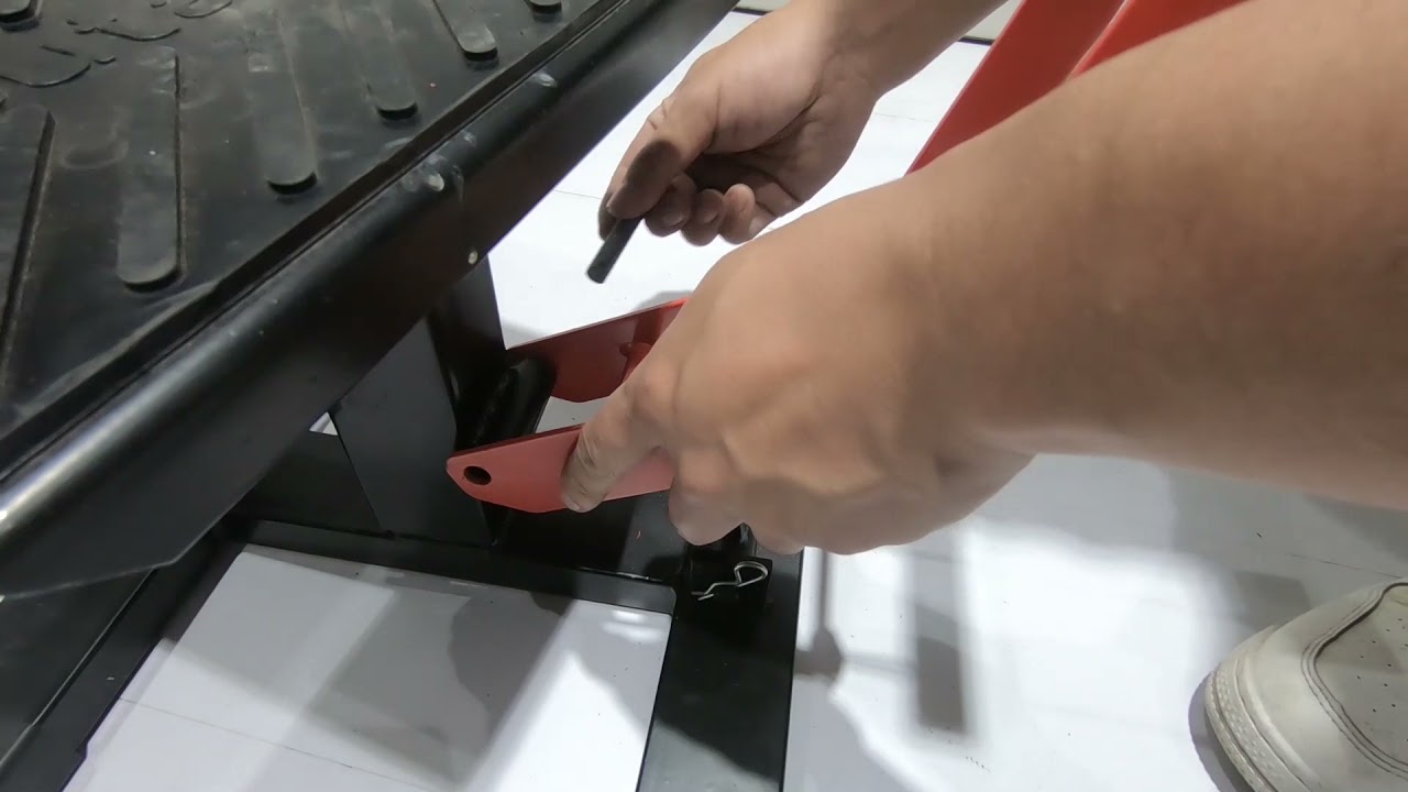 Polarbear | Lift Jack Installation Video | Motorcycle Adjustable Lifting Stand |