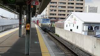 JR俊徳道駅を通過する　百済貨物ターミナル行きの貨物列車
