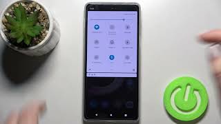 MOTOROLA Edge 20 Pro – Activate Flashlight / Use Torch Option screenshot 4