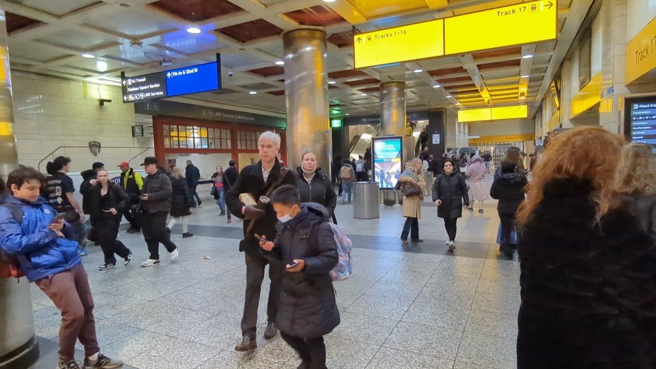 Penn Station NYC Christmas 2023 YouTube