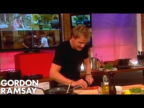 Salsa with Chris Moyles - Gordon Ramsay - YouTube