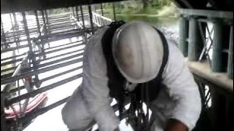 Scaffolders hard at graft...big jim carr running j