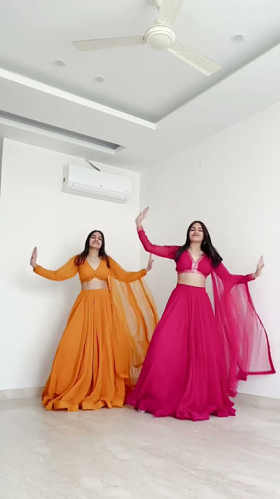 Maahi ve ❤️ #thetwirlingtwins #kalhonaho #srk #mahive #maahive #tarika #tanika #weddingchoreography