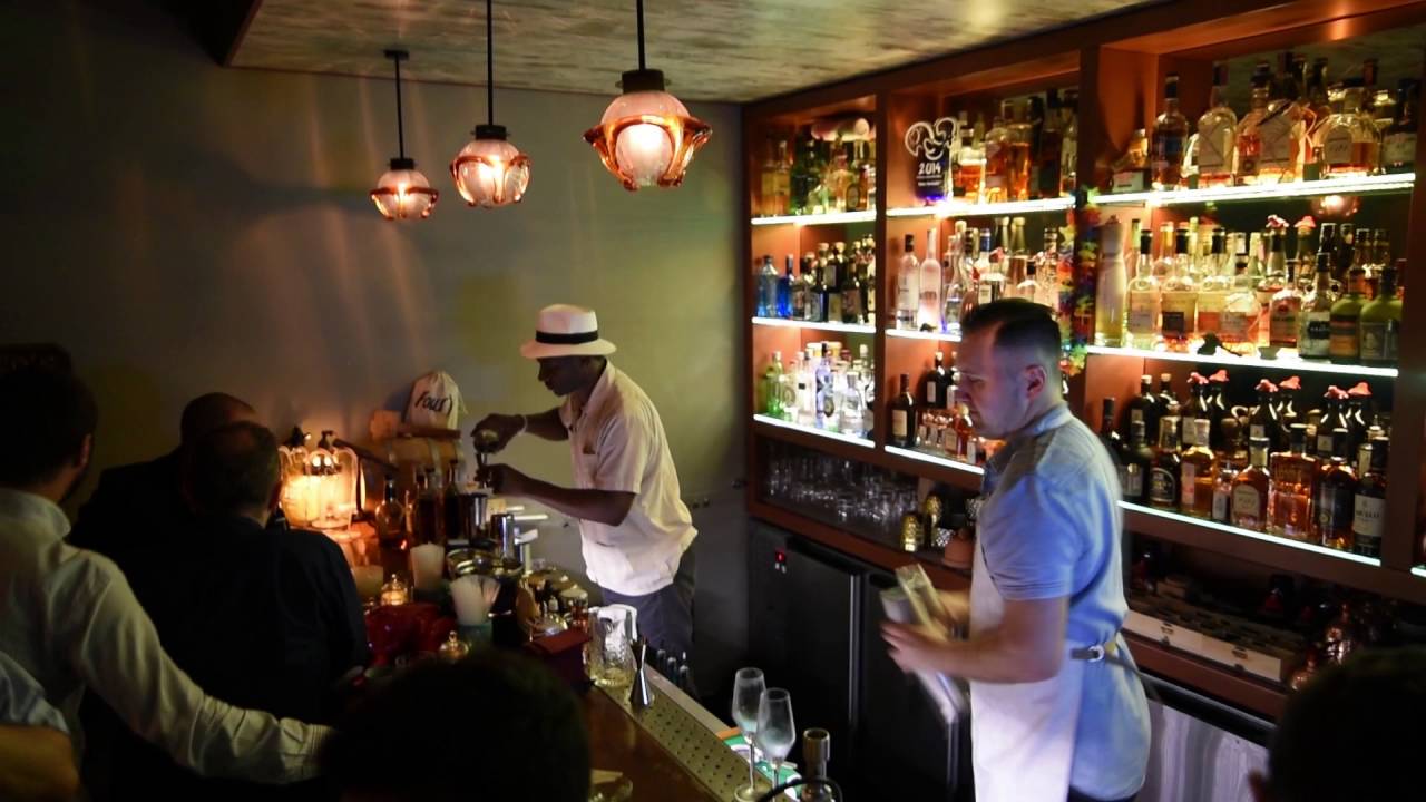 Blacken strukturelt Thicken RUM DnC - Red Frog Speakeasy, Lisbon - YouTube