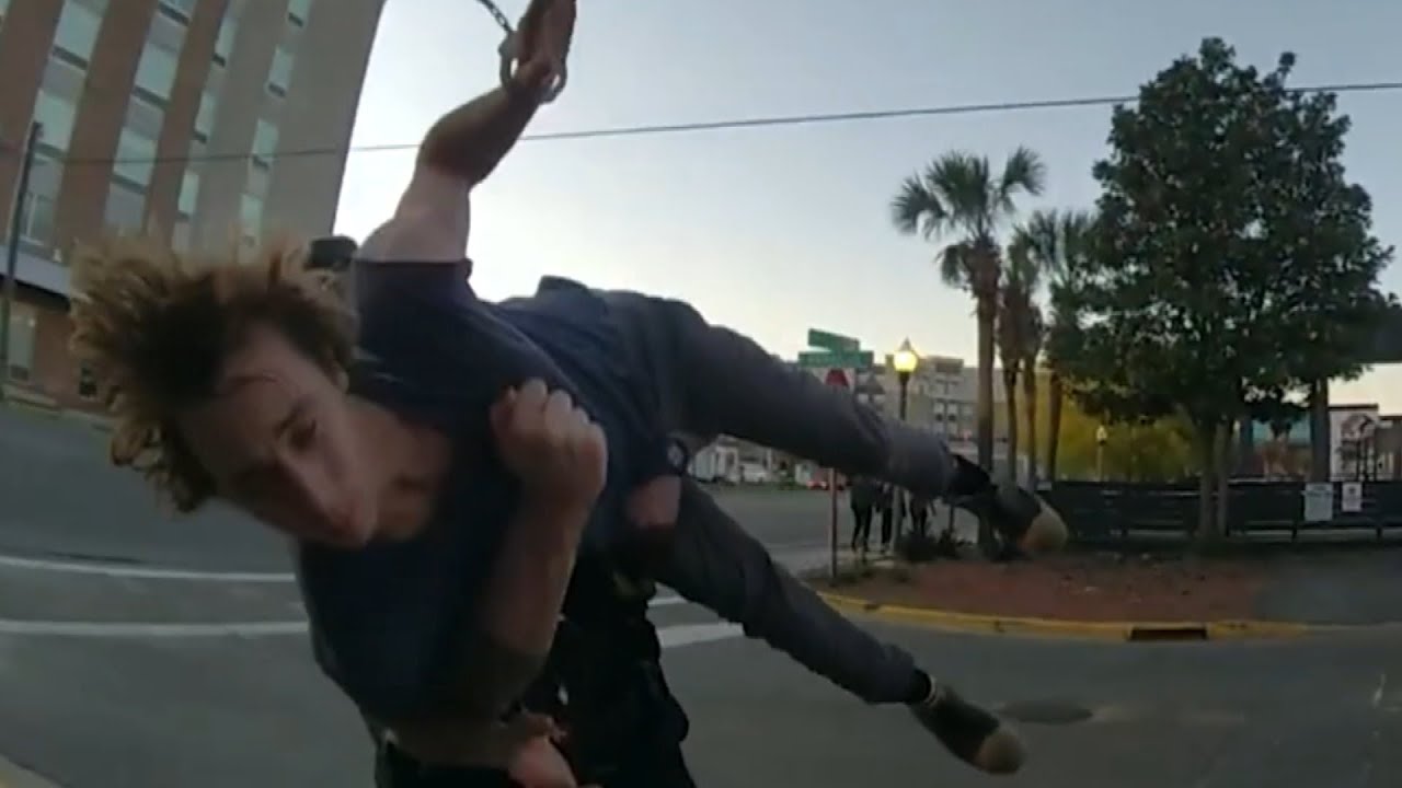Bodycam Shows Officer Flip Suspect on Head: Report