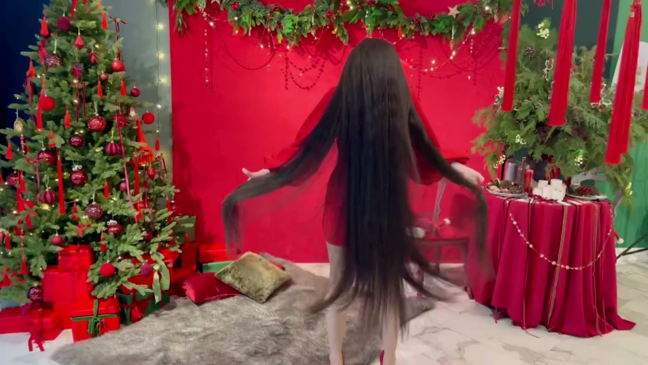 Happy New Year! thank you for being with me all this time, the new year bring a lot of happiness.