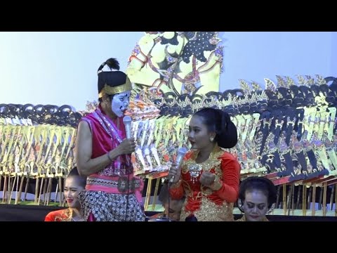 Wayang Di Dayu Park Sragen. Ki MPP Bayu Aji - Gareng Semarang, Eka Uget2 dkk. Lakon Kunthi Nugroho.