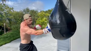 Chris Hemsworth Heavy Workout For Extraction 2