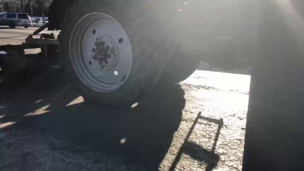 Уборка остановок от снега 14.11.18 - YouTube Портал Om1.ru