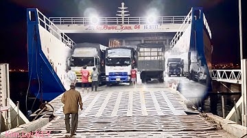 Tàu Chở Xe Vượt Biển Phú Quốc Chở Hơn 40 Xe Tải Hạng Nặng