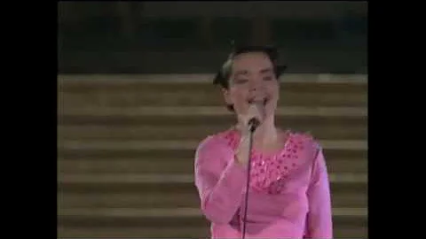 Björk - Big Time Sensuality (Festivalbar 1994)