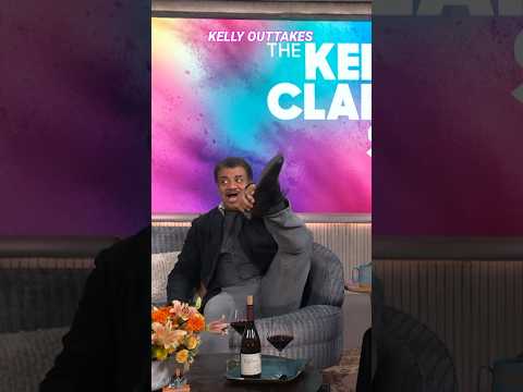 Neil degrasse tyson shows kelly clarkson his pro dance moves