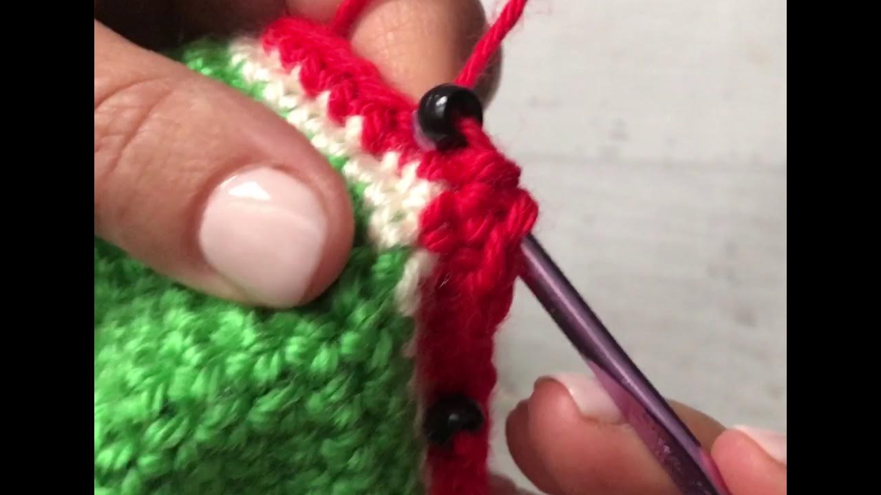 how-to-add-pony-beads-to-your-crochet-youtube