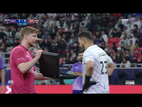 مستر بيست يرشي محمد عدنان بشنطة فلوس مقابل تسجيل هدف 