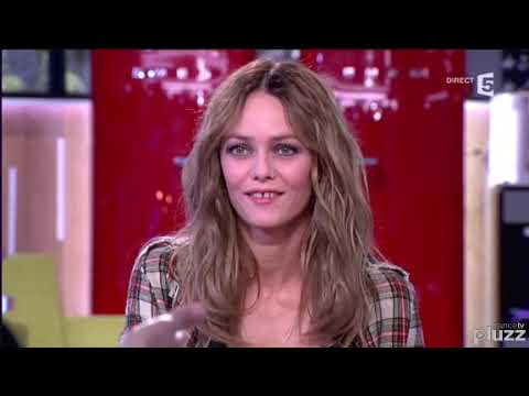 C À Vous 2 Décembre 2013- Invitée : Vanessa Paradis