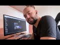 Esse é um vídeo sem objetivo e sem propósito. Uma motivação dentro de um sentimento de solidão.