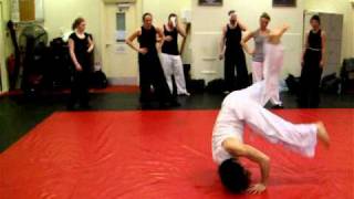 Forward roll counter attack.AVI