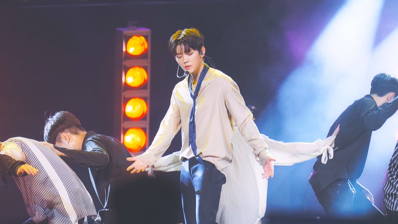 NU'EST W (뉴이스트 W) - Love Paint (every afternoon) @170819 성남 파크콘서트[4k Fancam/직캠 By TheGsd