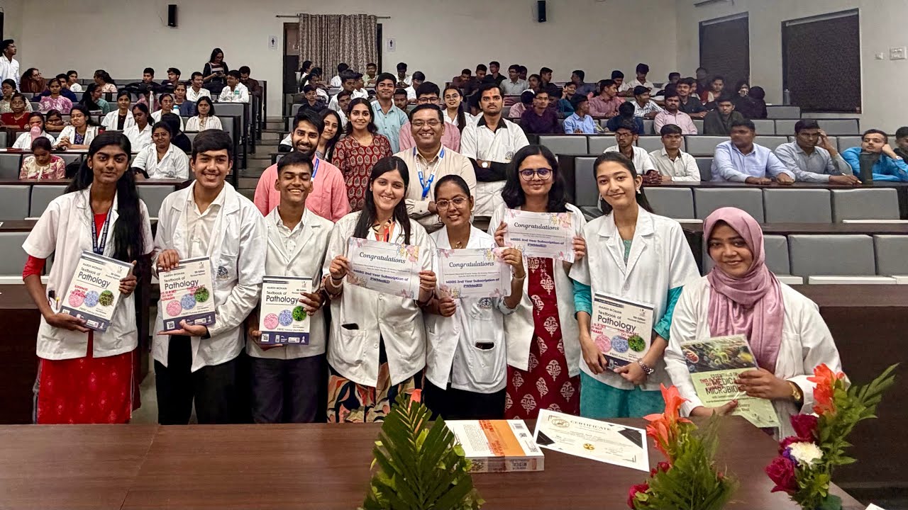 Выпускники говорят: 8 обладателей наград по биохимии, полное интервью @pwmeded @medednext