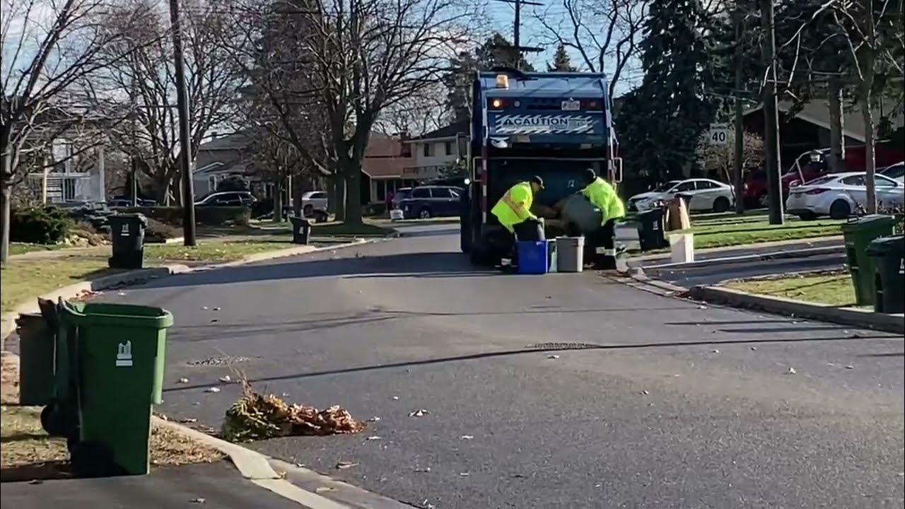 City of Toronto Yard Waste Collection Rear Loader YouTube