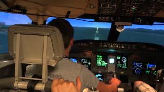 Delta Connection (Pinnacle) CRJ-200 Flight Simulator Landing
