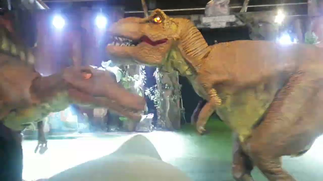 Tyrex vs Spinosaurus #dinosaurus #ponorogodolan #ponorogo #madiun #magetan #funnyvideo 