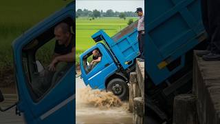 Truk Oleng Mobil Dump Truck Muat Pasir Terperosok dan Aksi Jumping !! #shorts #trukoleng