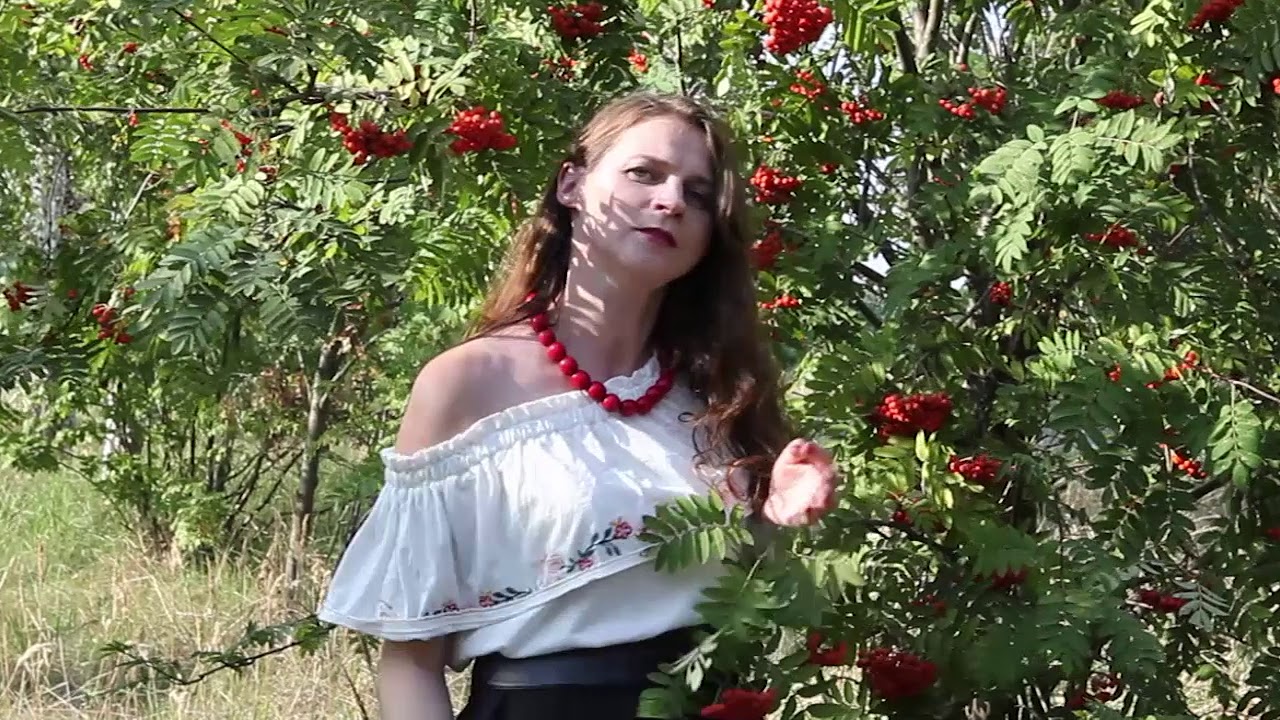 Jarzębino czerwona  -  Edytka Jończyk