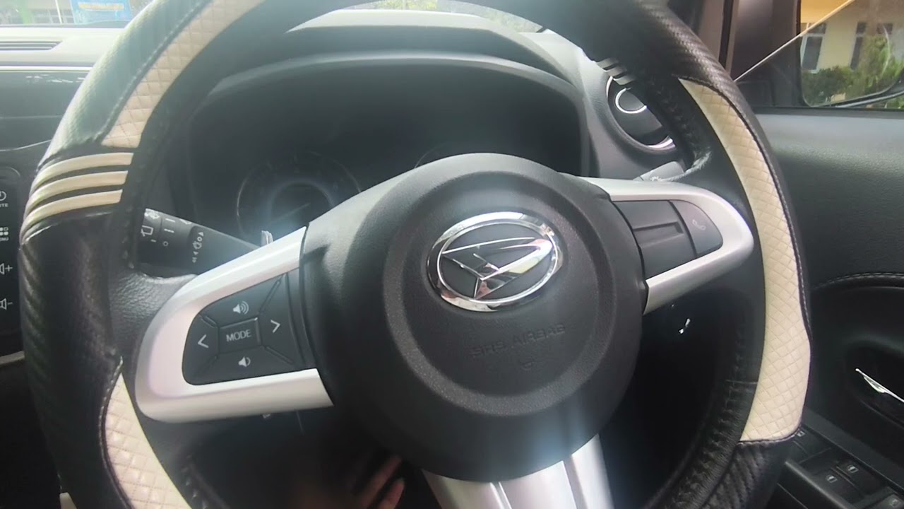 Tuas tersembunyi di bawah stir all new terios