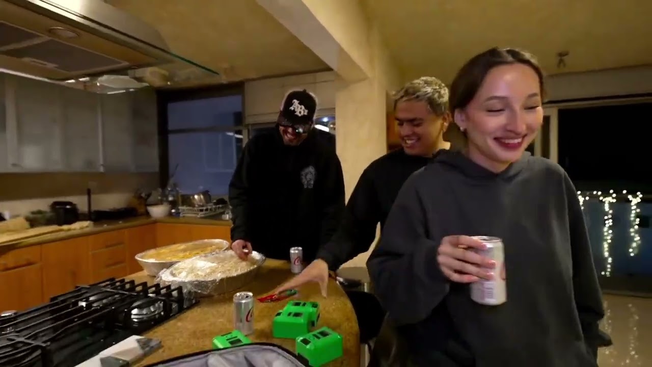 ORGANIZAMOS UNA CENA AL ESTILO DE KICK PASADISIMA DE ROSCA