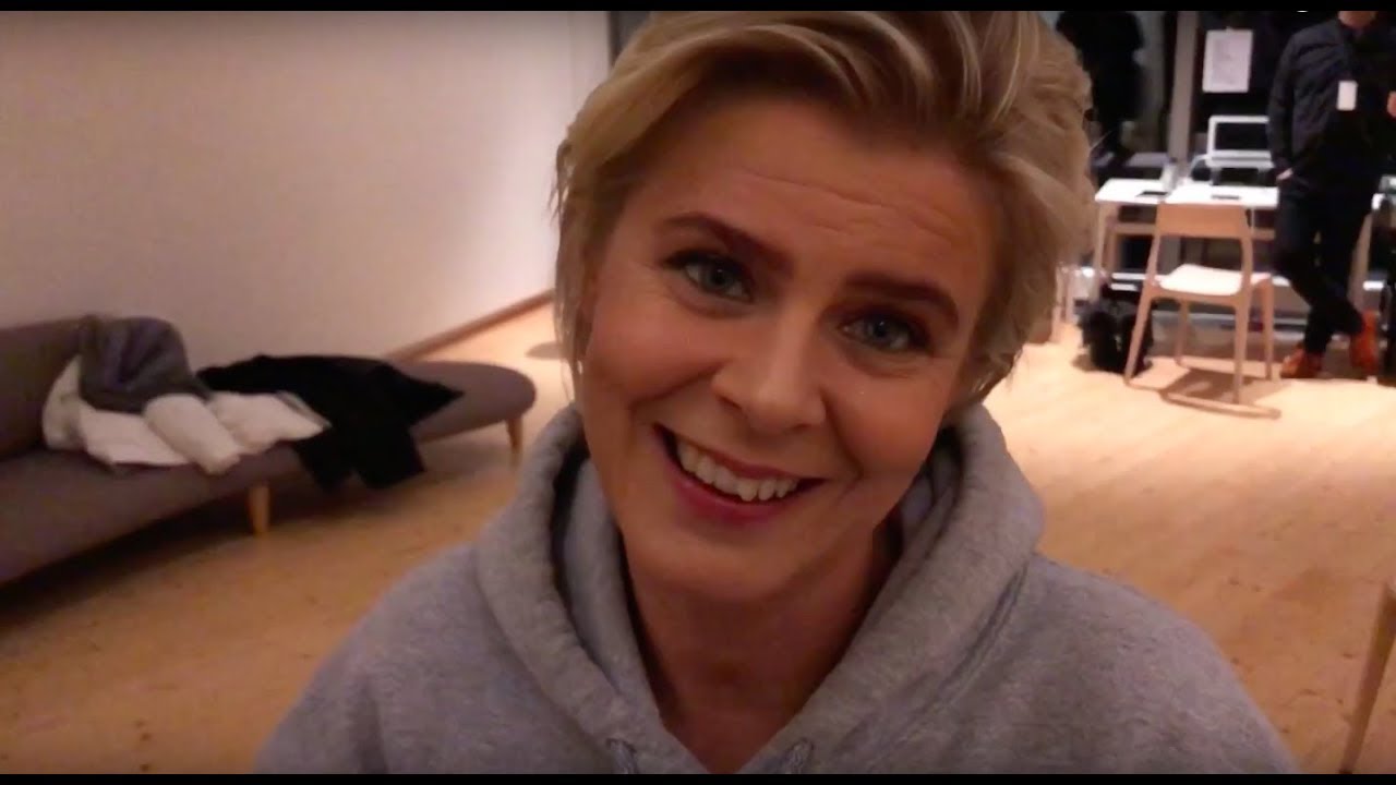 Red Bull Secret Gig - ROBYN!