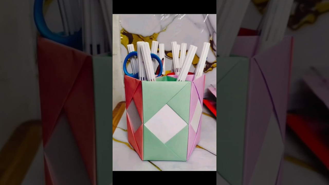 Very easy and so beautiful Paper pen Holder 