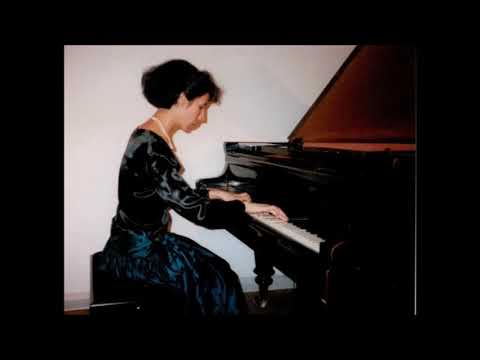 Leticia Gómez-Tagle (young) plays: Brahms Intermezzi op. 118 (1993 Live Recording)