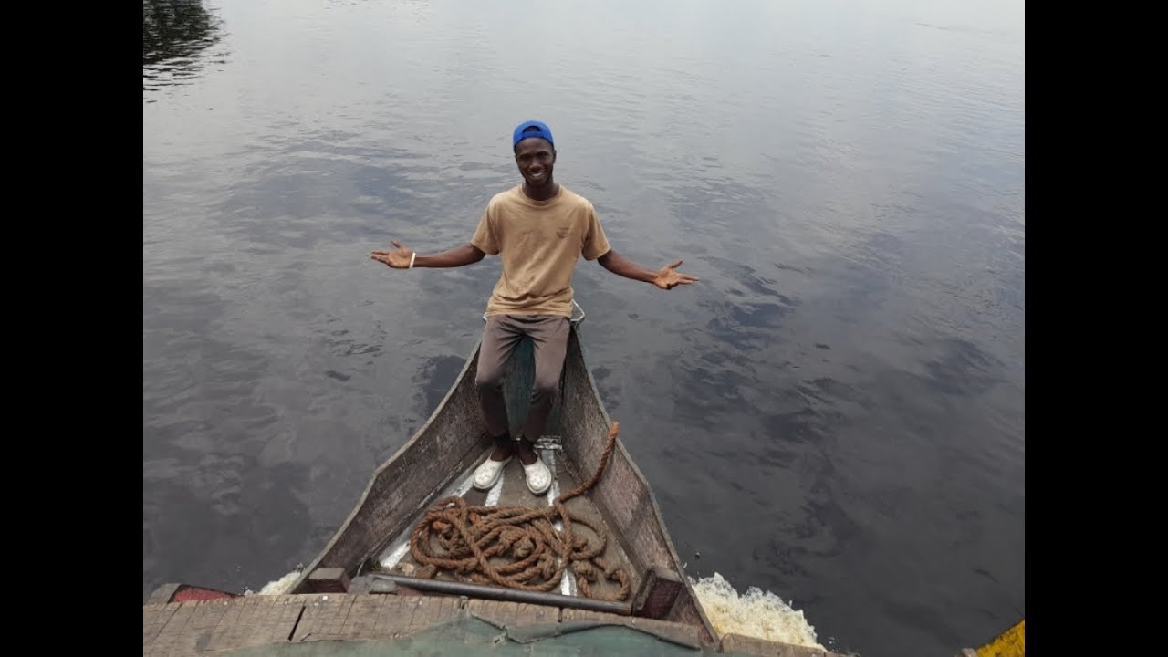 Voyage fluvial de KINSHASA à BANDUNDU Ville