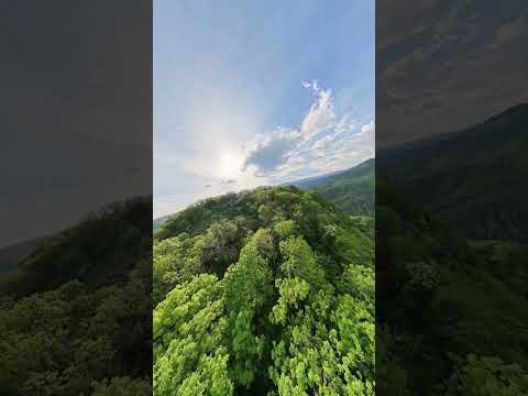 Пътувайки съзрях чудни гледки край Котел Приятно гледане..