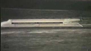 Propellertriebwagen Kruckenberg Schienenzeppelin (1930).mpg