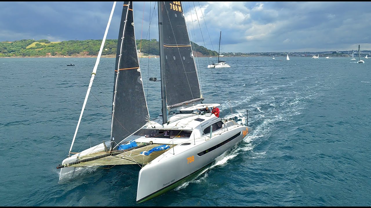 UP CLOSE ON DAZCAT 1495 LEG 1 RACING TWO HANDED AROUND BRITAIN & IRELAND