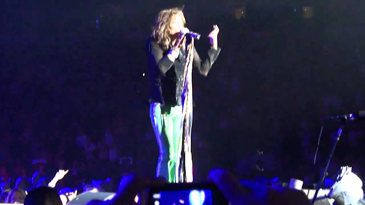 Aerosmith Cryin' Live At Air Canada Centre, Toronto 2010 YouTube