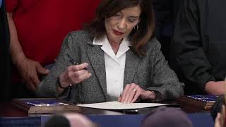 WATCH LIVE: Gov. Hochul outlines plan to protect New Yorkers from ICE actions | NBC New York