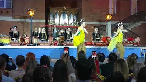 Tari Gambyong by KND Moscow + Gamelan Dadali