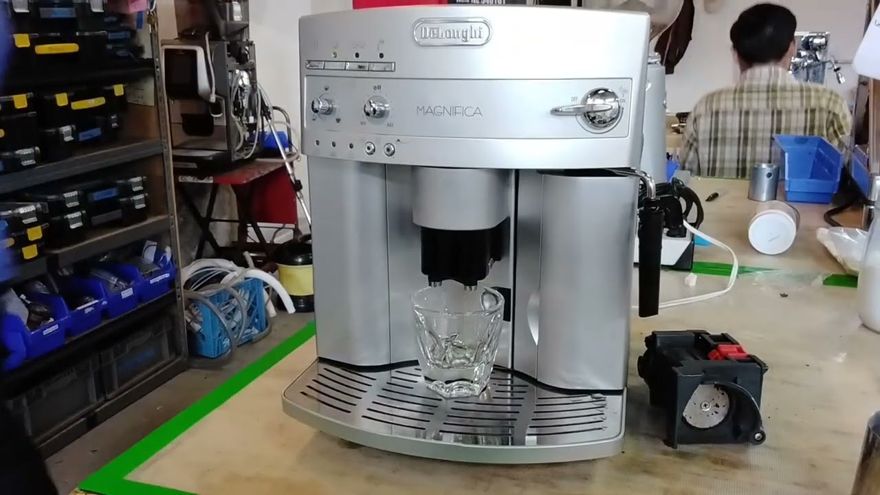 DeLongi magnifica test #7495 - YouTube