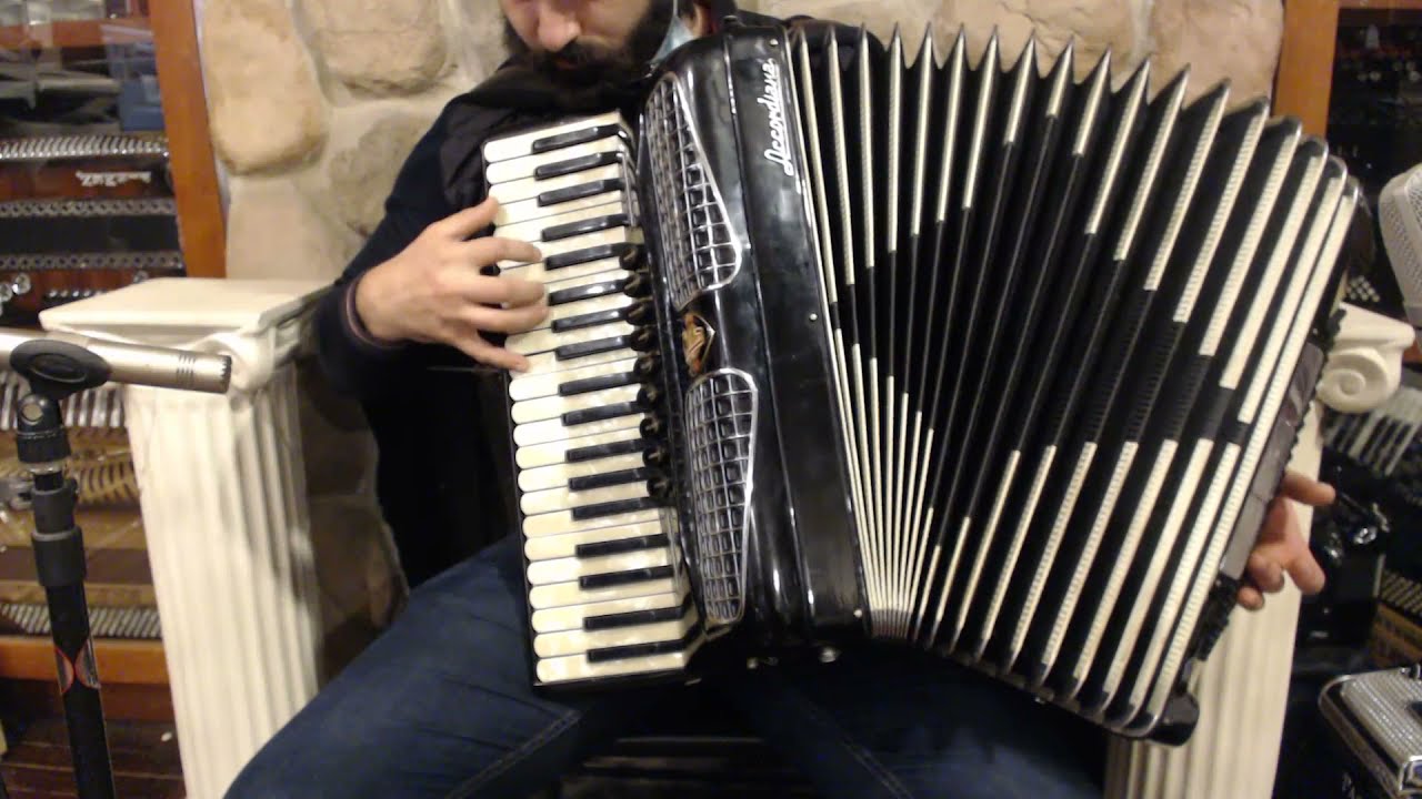 4948 - Black Excelsior Accordiana Model 320 Piano Accordion LMMH 41 120 $1499