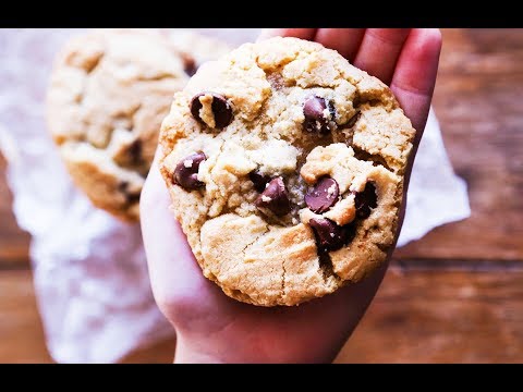 THE BEST Chocolate Chip Cookies Recipe!