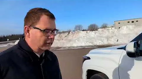Lloyd Ford Tundra 2022 Walk around