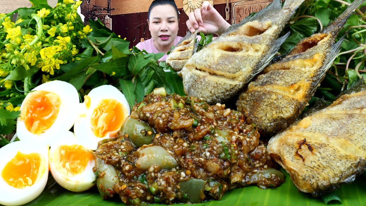 ซุปมะเขือไข่ต้มปลาสลิดทอดข้าวเหนียวฮ้อนๆเเซ่บเเฮงจ้า|ส้มซ่าพาเเซ่บ 12 มกราคม ค.ศ. 2025