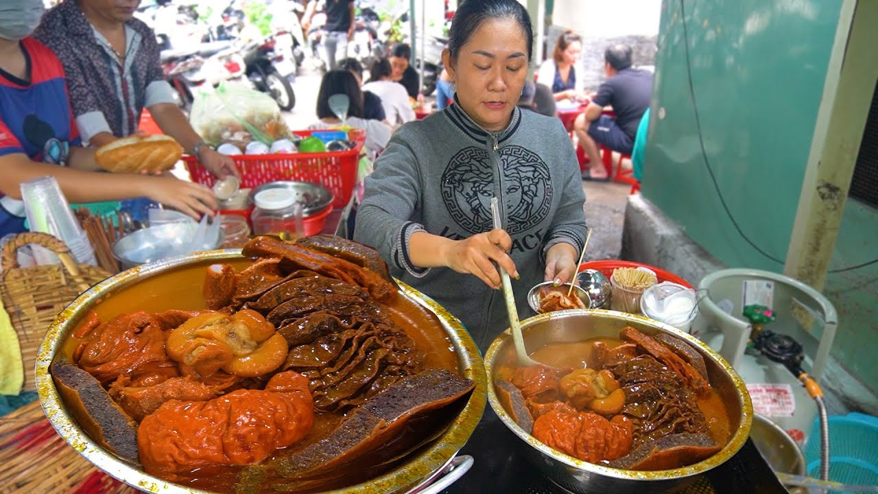 Hướng dẫn Cách nấu phá lấu bò – Cao thủ cắt phá lấu bò nhanh như cái máy, bán siêu đông khách vào ăn ào ào bán hết sạch thấy mê