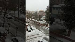 Bir Yanlışlık Olmalı Sıcak Şehir Şanlıurfaya Kar Yağıyor