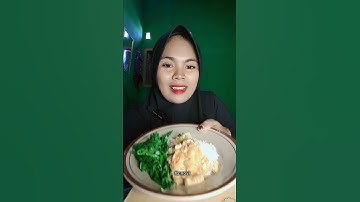 makan sambel telor dan rebusan daun singkong 😋#views #mukbang #makananrumahan #fyp